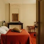 La Maison De Bed & Breakfast