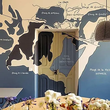 La Maison De Bed & Breakfast 4*