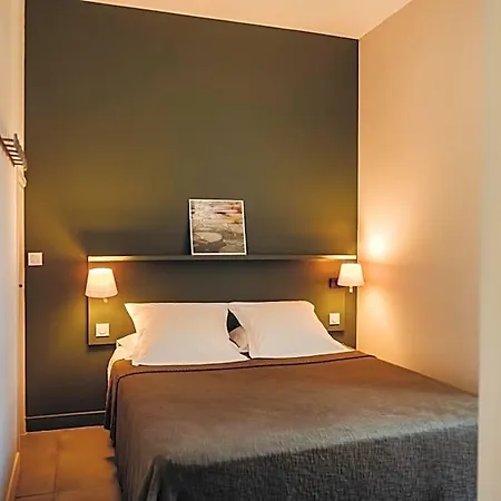 La Maison De Bed & Breakfast