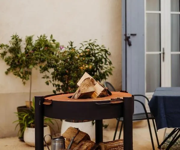 Bed and Breakfast La Maison De 4*
