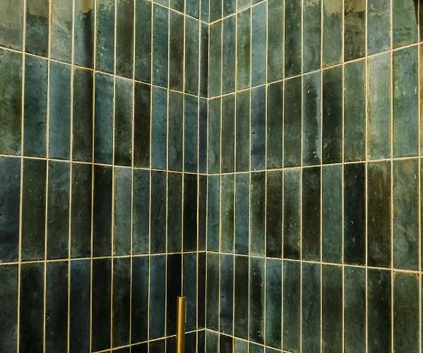 La Maison De 4*