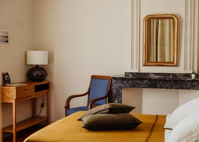 La Maison De Nocleg ze śniadaniem 4*